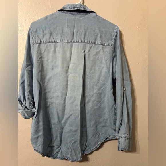 LOLA RIVER Women’s Chambray button down Shirt Size M - Picture 4 of 6